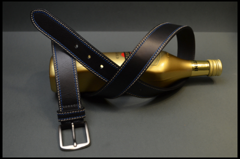 35MM CALF CASUAL BLACK BLUE is one of our hand crafted belts, made with exceptional quality calf saddle leather. Available in black color, 35 mm wide & 4 - 4.5 mm thick.