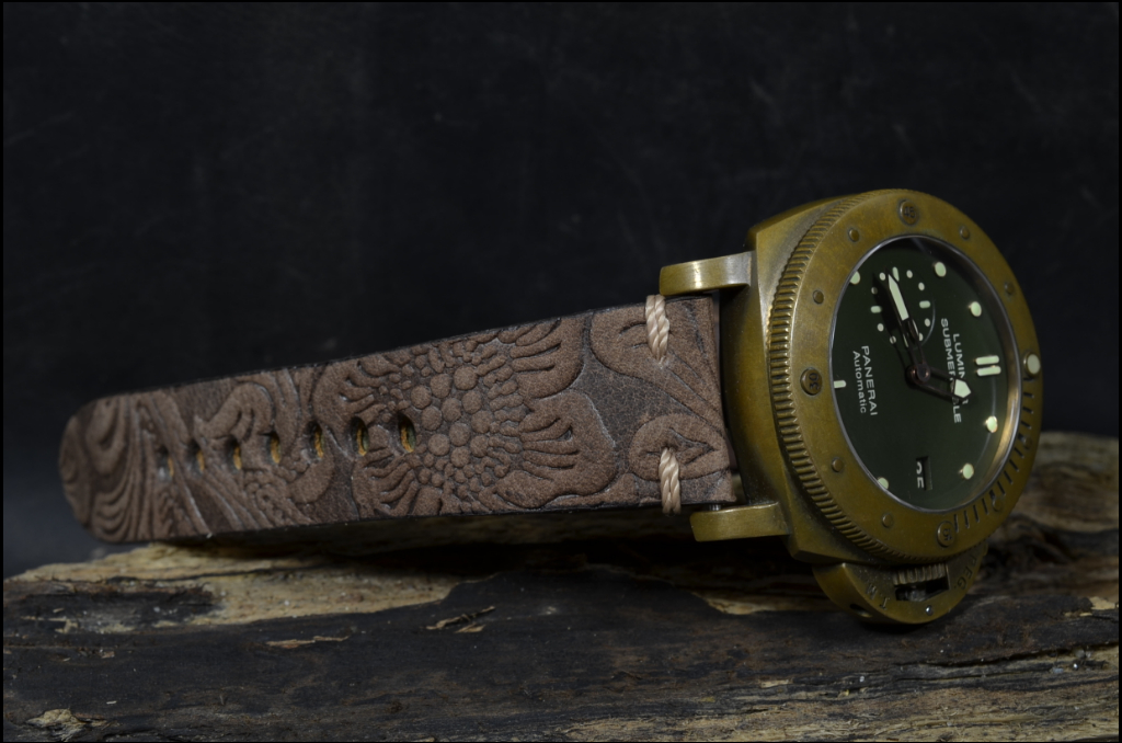 HISPANO III is one of our hand crafted watch straps. Available in brown havana color, 4 - 4.5 mm thick.