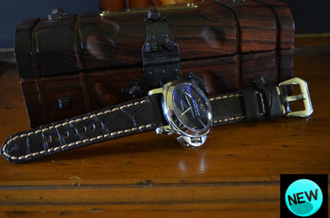 BROWN II SQUARE SCALE es una de nuestras correas reloj de piel hechas a mano, con aligator mate. De color marron, con un espesor de 4 - 4.5 mm.